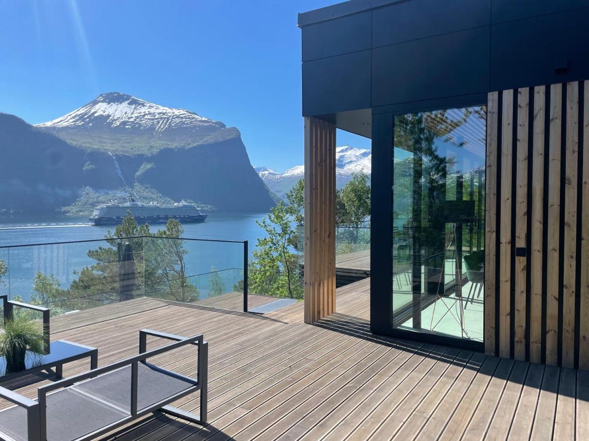 Villa Kristina / Andalsnes Torvik 外观 照片