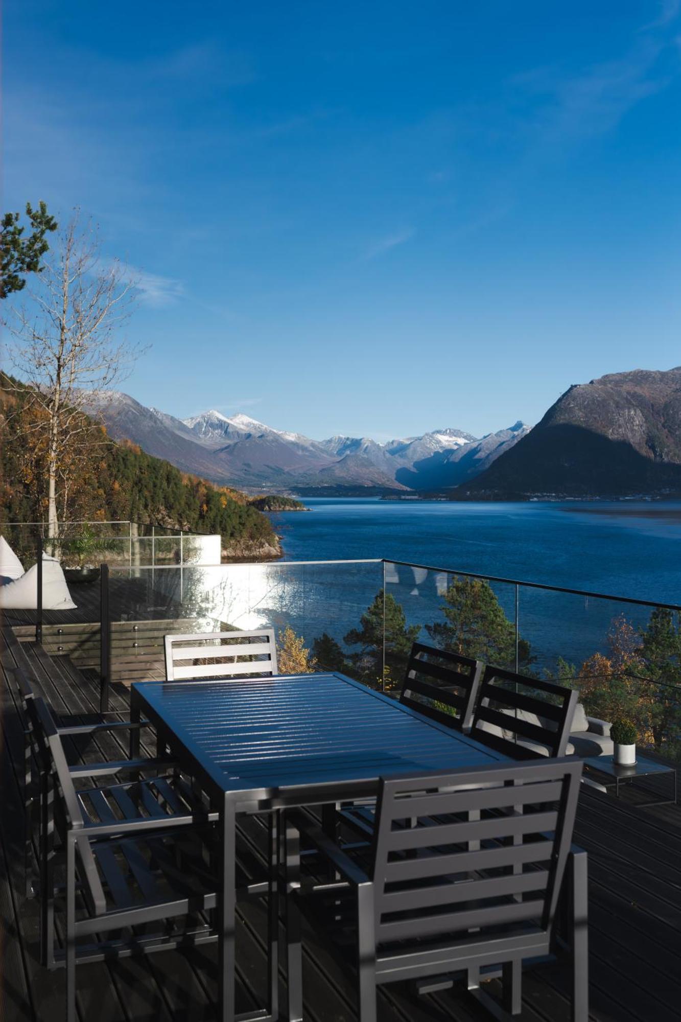 Villa Kristina / Andalsnes Torvik 外观 照片