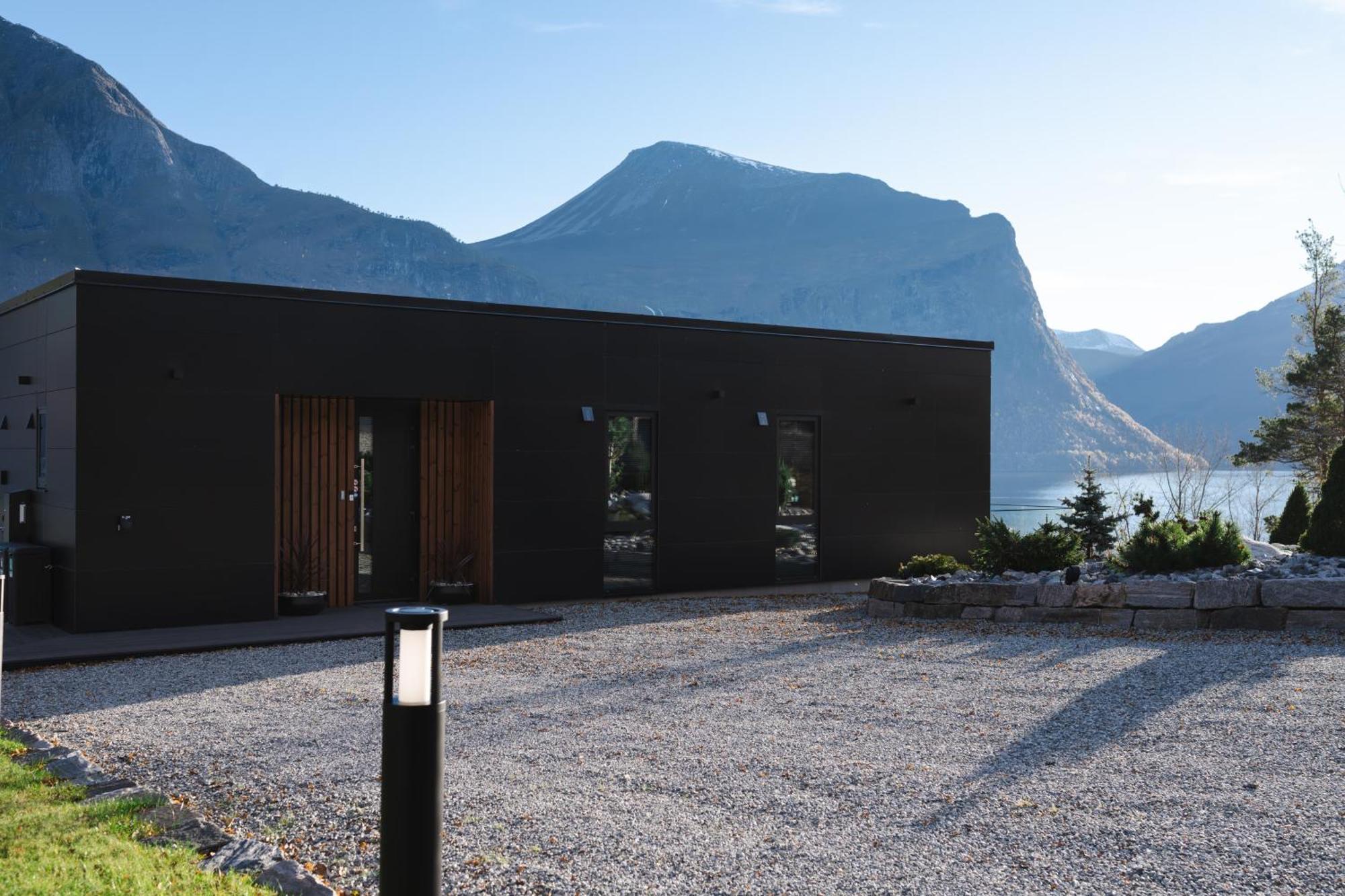 Villa Kristina / Andalsnes Torvik 外观 照片