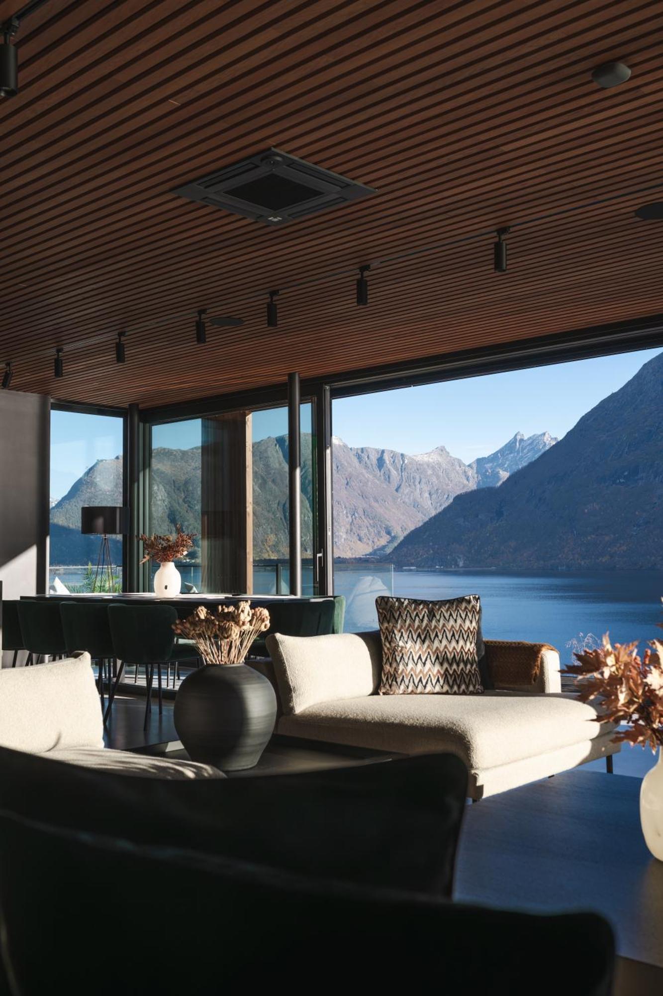 Villa Kristina / Andalsnes Torvik 外观 照片